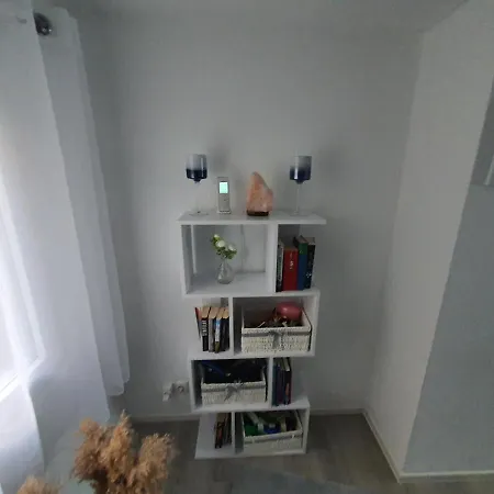 Bergrath بيت للعطل